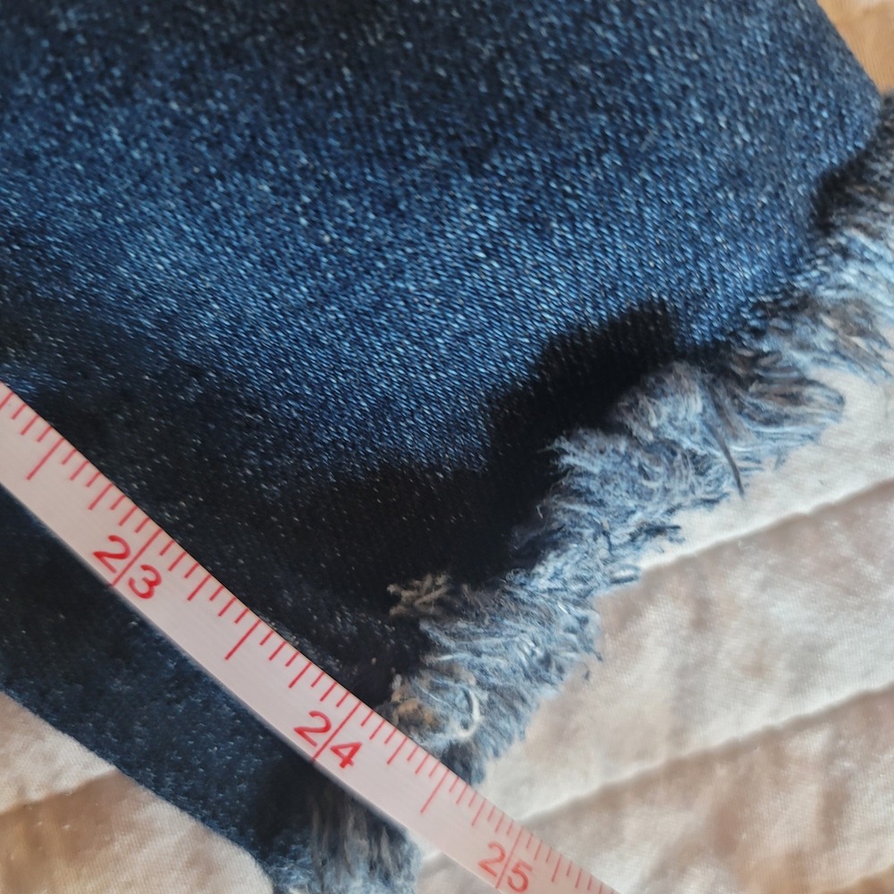 We The Free Twenty Five Distressed Raw Hem Skinny Jeans Dark Wash Edgy Sz 25 - Picture 5 of 6